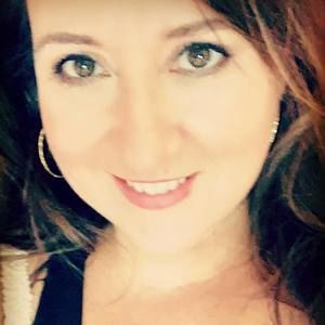 Meet your Posher, Adrienne